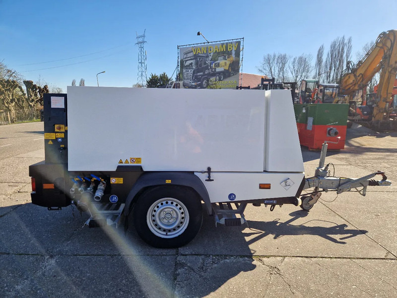 Kaeser M82 in zeer nette staat! - Mobilní kompresor: obrázek 2 Kaeser M82 in zeer nette staat! - Mobilní kompresor: obrázek 2