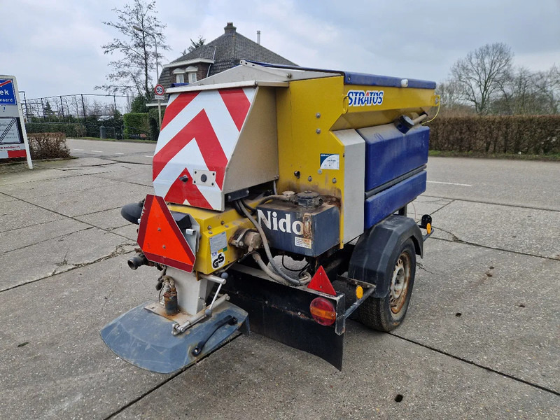 Onbekend Nido Stratos B08-15 nat zoutstrooier zo uit het werk - Sypač písku/ Soli: obrázek 4 Onbekend Nido Stratos B08-15 nat zoutstrooier zo uit het werk - Sypač písku/ Soli: obrázek 4