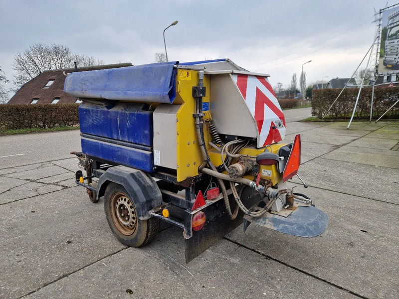 Onbekend Nido Stratos B08-15 nat zoutstrooier zo uit het werk - Sypač písku/ Soli: obrázek 3 Onbekend Nido Stratos B08-15 nat zoutstrooier zo uit het werk - Sypač písku/ Soli: obrázek 3
