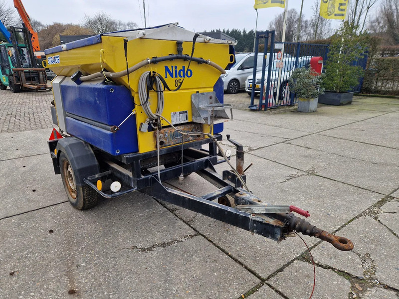 Onbekend Nido Stratos B08-15 nat zoutstrooier zo uit het werk - Sypač písku/ Soli: obrázek 2 Onbekend Nido Stratos B08-15 nat zoutstrooier zo uit het werk - Sypač písku/ Soli: obrázek 2