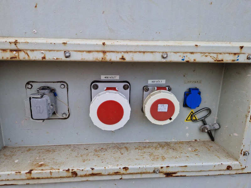 Onbekend geluidgedempt aggregaat met Stamford generator 72.5 kVA - Elektrický generátor: obrázek 5 Onbekend geluidgedempt aggregaat met Stamford generator 72.5 kVA - Elektrický generátor: obrázek 5