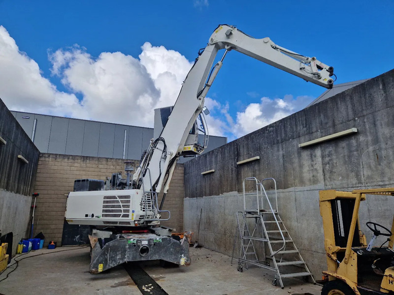 Sennebogen 821 overslagkraan - Překládkové rypadlo: obrázek 2 Sennebogen 821 overslagkraan - Překládkové rypadlo: obrázek 2