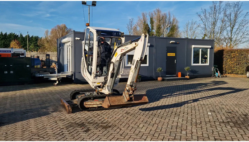 WACKER NEUSON 2404RD kan op een helling draaien - Mini rýpadlo: obrázek 1 WACKER NEUSON 2404RD kan op een helling draaien - Mini rýpadlo: obrázek 1