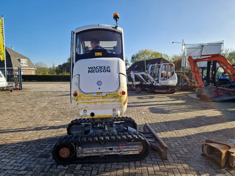 WACKER NEUSON 2404RD met nivelleersysteem, mountain proof - Mini rýpadlo: obrázek 2 WACKER NEUSON 2404RD met nivelleersysteem, mountain proof - Mini rýpadlo: obrázek 2