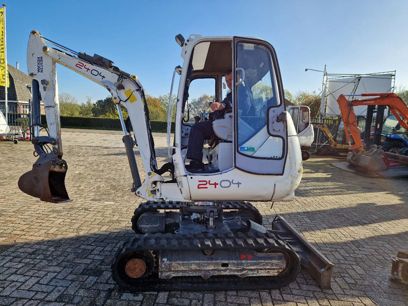 WACKER NEUSON 2404RD met nivelleersysteem, mountain proof - Mini rýpadlo: obrázek 4 WACKER NEUSON 2404RD met nivelleersysteem, mountain proof - Mini rýpadlo: obrázek 4