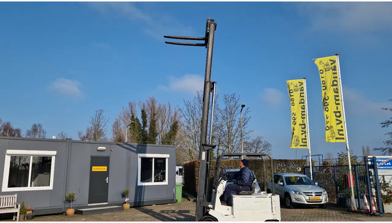 Elektrický vysokozdvižný vozík Yale 4.5 ton elektrisch triplomast: obrázek 10 Elektrický vysokozdvižný vozík Yale 4.5 ton elektrisch triplomast: obrázek 10