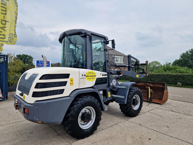 Yanmar TL80 / Terex TL80 / Schaeff TL80 very low hours! - Kolový nakladač: obrázek 3 Yanmar TL80 / Terex TL80 / Schaeff TL80 very low hours! - Kolový nakladač: obrázek 3