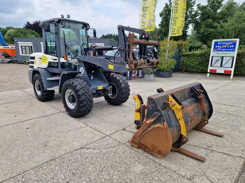 Yanmar TL80 / Terex TL80 / Schaeff TL80 very low hours! - Kolový nakladač: obrázek 2 Yanmar TL80 / Terex TL80 / Schaeff TL80 very low hours! - Kolový nakladač: obrázek 2