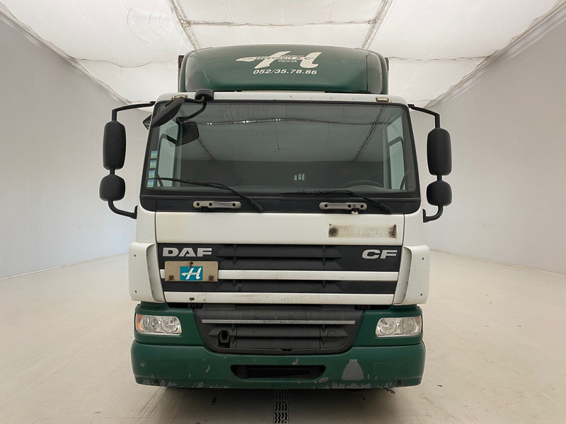 DAF CF75.250 - damaged engine - Skříňový nákladní auto: obrázek 2 DAF CF75.250 - damaged engine - Skříňový nákladní auto: obrázek 2