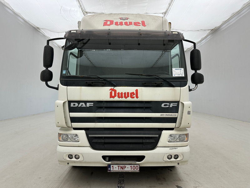 DAF CF75.310 - Plachtový nákladní auto: obrázek 2 DAF CF75.310 - Plachtový nákladní auto: obrázek 2