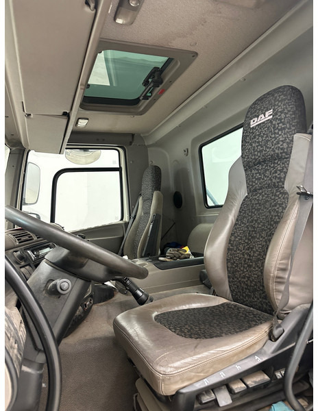 Sklápěč, Auto s hydraulickou rukou DAF CF85.360: obrázek 10