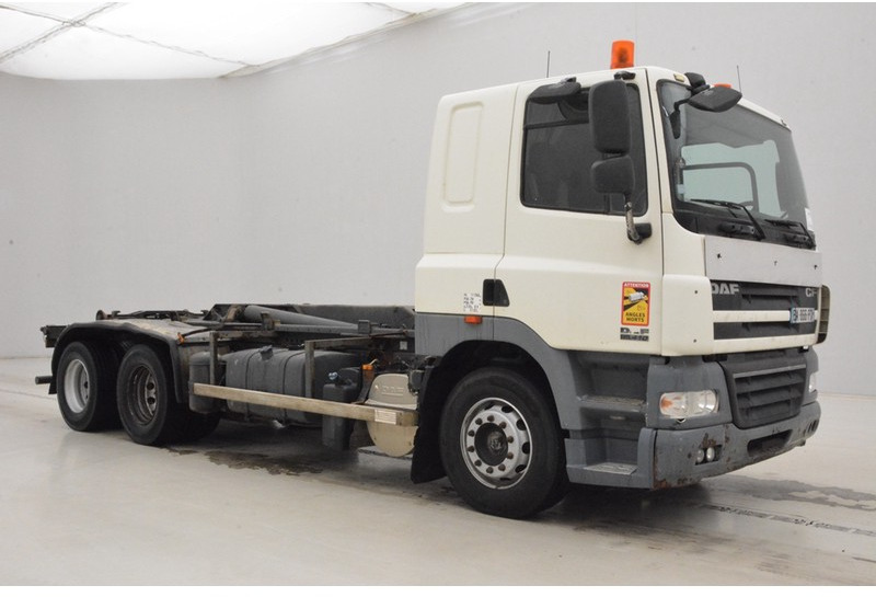 DAF CF85.410 - 6x2 - Hákový nosič kontejnerů: obrázek 3 DAF CF85.410 - 6x2 - Hákový nosič kontejnerů: obrázek 3