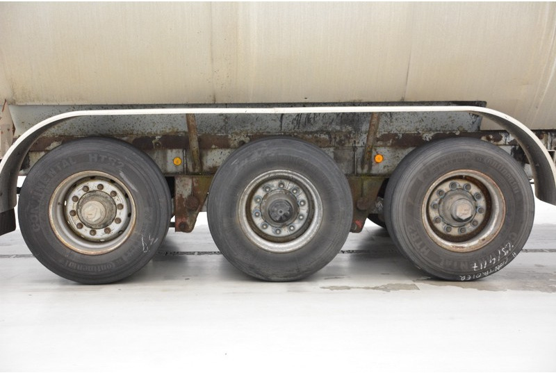 Fruehauf Bitumen tank trailer - Cisternový návěs: obrázek 4 Fruehauf Bitumen tank trailer - Cisternový návěs: obrázek 4