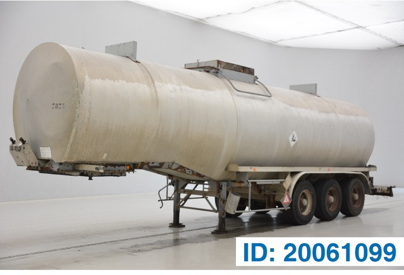 Fruehauf Bitumen tank trailer - Cisternový návěs: obrázek 1 Fruehauf Bitumen tank trailer - Cisternový návěs: obrázek 1