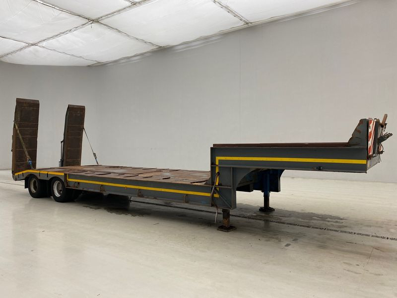 GHEYSEN & VERPOORT Low bed trailer - Podvalníkový návěs: obrázek 3 GHEYSEN & VERPOORT Low bed trailer - Podvalníkový návěs: obrázek 3
