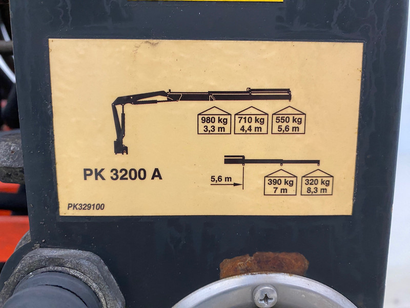 Nákladní automobil valníkový/ Plošinový, Auto s hydraulickou rukou Iveco 75E18: obrázek 9