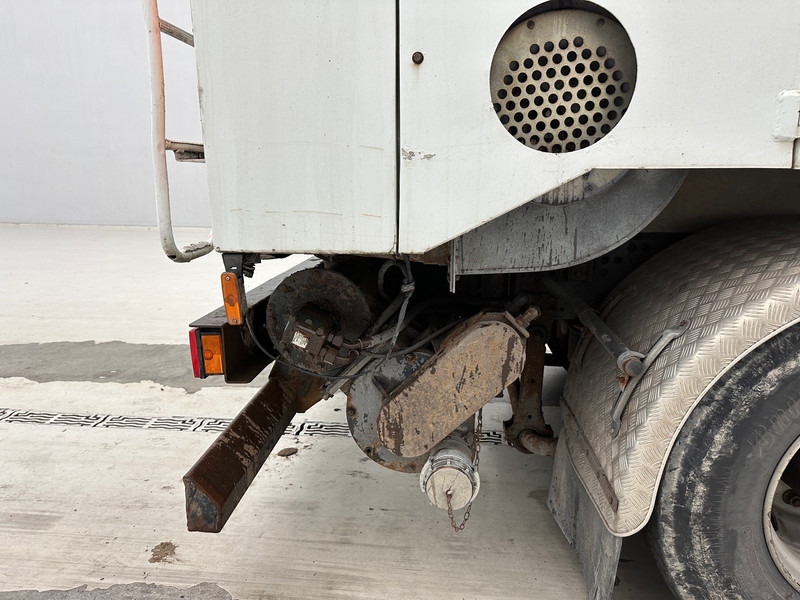 Cisternové vozidlo Iveco Eurotrakker 450*: obrázek 11