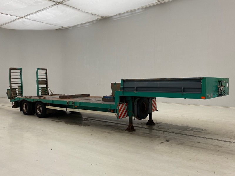 Kaiser Low bed trailer - Podvalníkový návěs: obrázek 3 Kaiser Low bed trailer - Podvalníkový návěs: obrázek 3