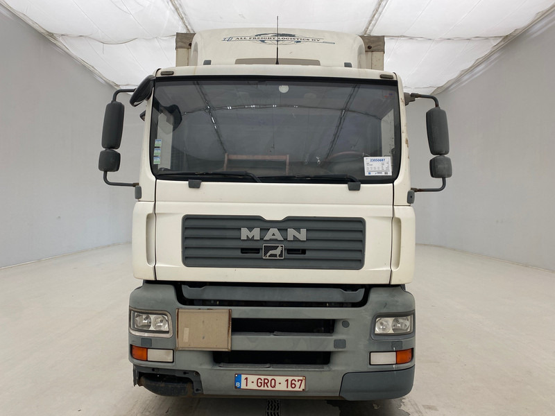 MAN TGA 18.320 - Plachtový nákladní auto: obrázek 2 MAN TGA 18.320 - Plachtový nákladní auto: obrázek 2