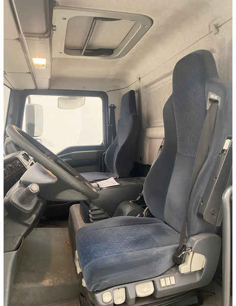 Skříňový nákladní auto MAN TGL 12.210: obrázek 10