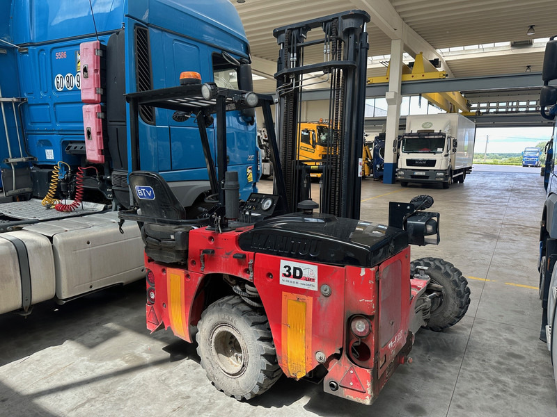 Manitou TMM25 4W - Závěsný vysokozdvižný vozík: obrázek 3 Manitou TMM25 4W - Závěsný vysokozdvižný vozík: obrázek 3