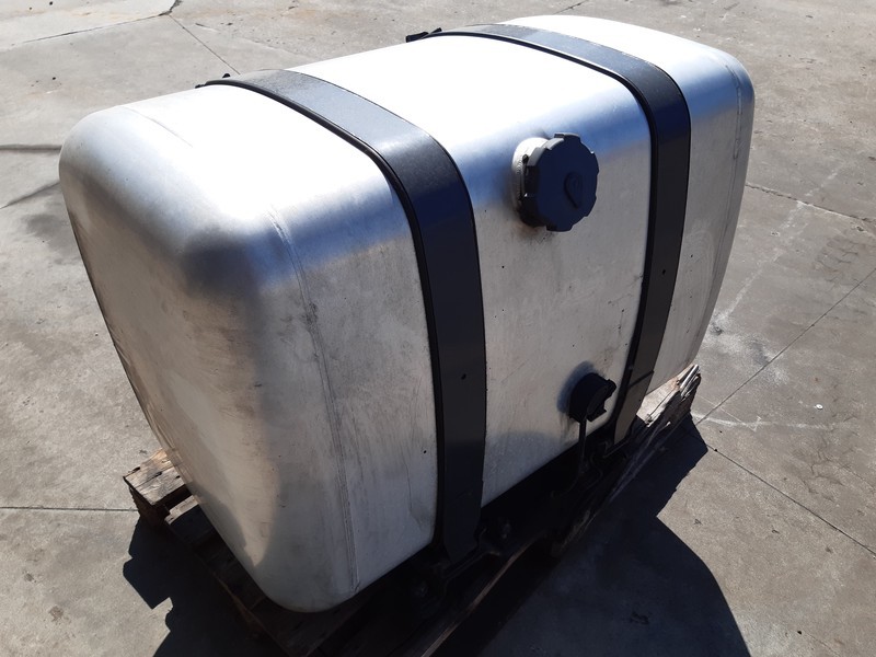 Mercedes-Benz A9604704602 480 liter - Palivová nádrž: obrázek 3 Mercedes-Benz A9604704602 480 liter - Palivová nádrž: obrázek 3