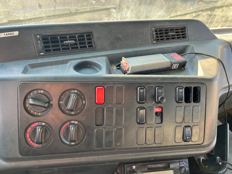 Sklápěč, Auto s hydraulickou rukou Mercedes-Benz Actros 2031 - 4x4: obrázek 11