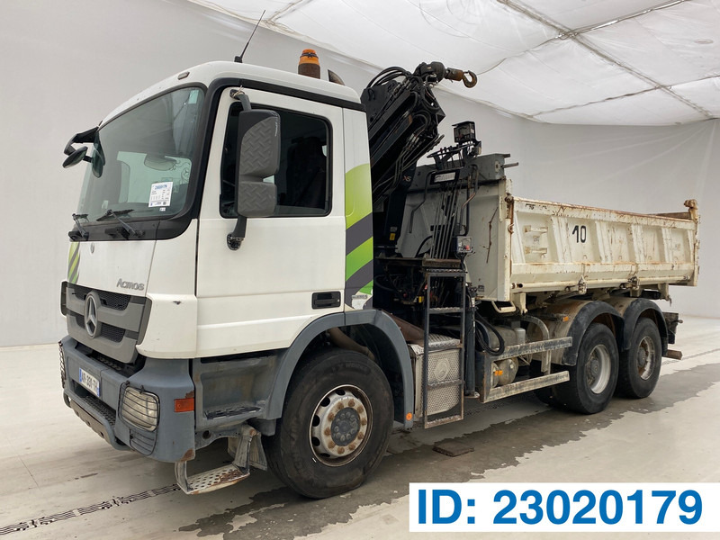 Mercedes-Benz Actros 3336 - 6x4 - Sklápěč, Auto s hydraulickou rukou: obrázek 1 Mercedes-Benz Actros 3336 - 6x4 - Sklápěč, Auto s hydraulickou rukou: obrázek 1