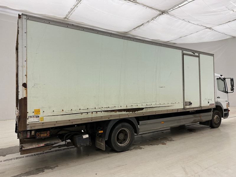 Mercedes-Benz Atego 1218 - Skříňový nákladní auto: obrázek 4 Mercedes-Benz Atego 1218 - Skříňový nákladní auto: obrázek 4