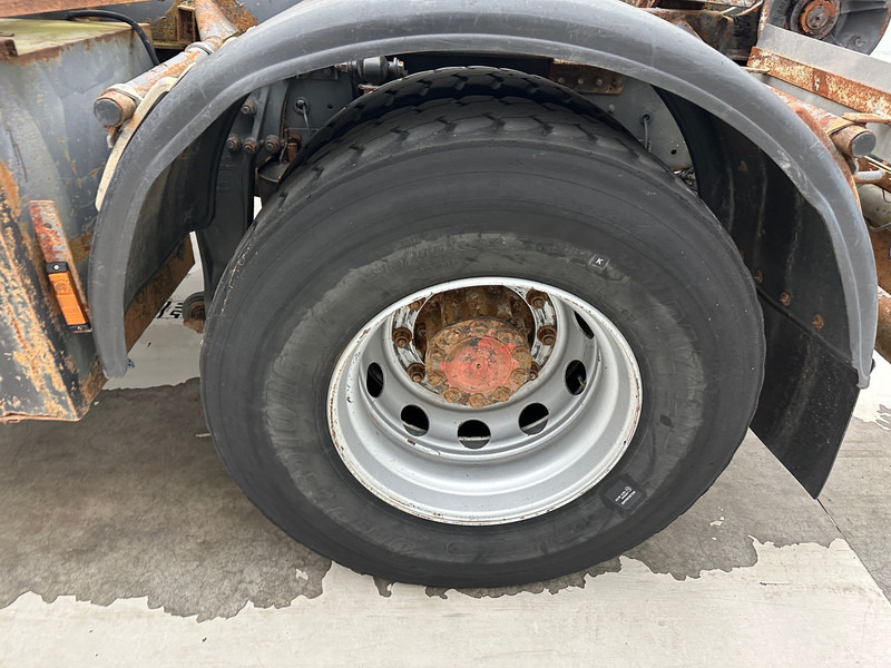 Hákový nosič kontejnerů Mercedes-Benz Atego 1828: obrázek 8