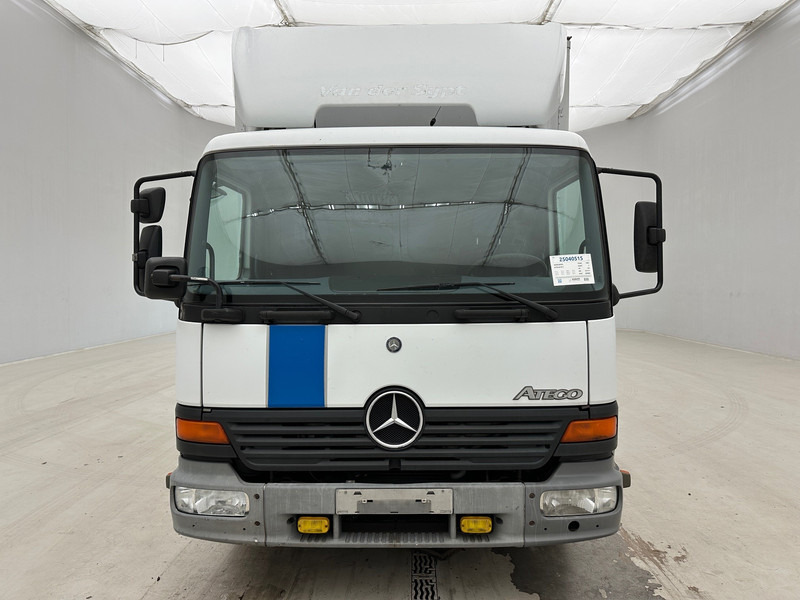 Mercedes-Benz Atego 815 - Skříňový nákladní auto: obrázek 2 Mercedes-Benz Atego 815 - Skříňový nákladní auto: obrázek 2
