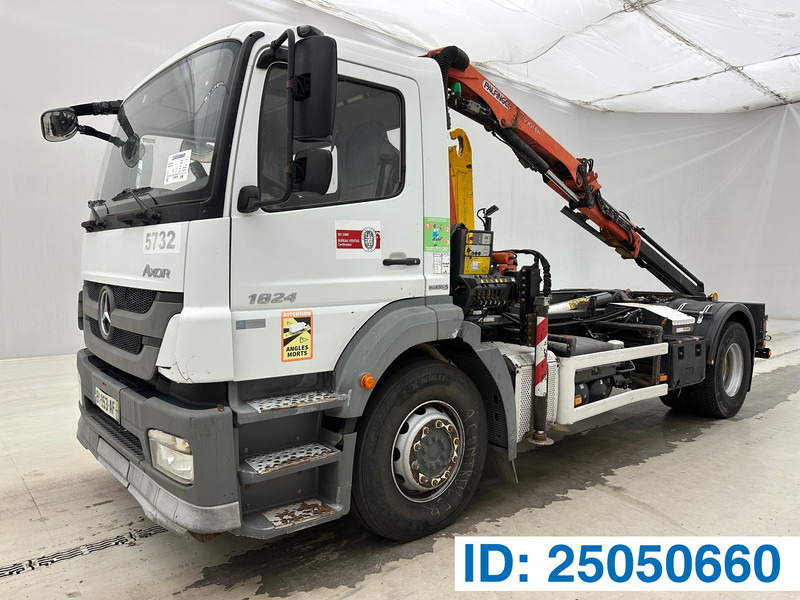 Mercedes-Benz Axor 1824 - Hákový nosič kontejnerů, Auto s hydraulickou rukou: obrázek 1 Mercedes-Benz Axor 1824 - Hákový nosič kontejnerů, Auto s hydraulickou rukou: obrázek 1