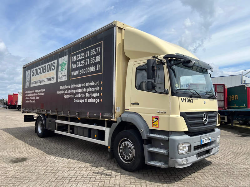 Mercedes-Benz Axor 1828 - Plachtový nákladní auto: obrázek 3 Mercedes-Benz Axor 1828 - Plachtový nákladní auto: obrázek 3