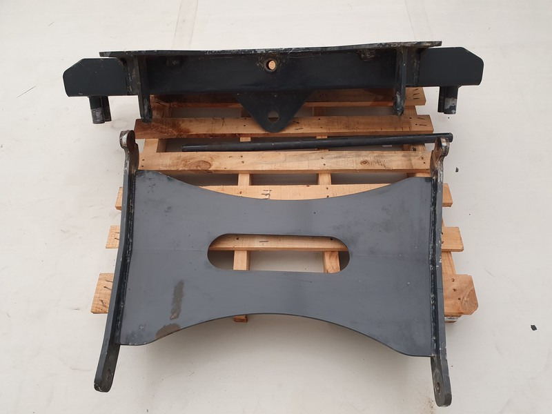 Scania G-Serie DIN-plaat DIN-plaat SCANIA G-Serie Bumper zout strooimachine - Náhradní díly: obrázek 4 Scania G-Serie DIN-plaat DIN-plaat SCANIA G-Serie Bumper zout strooimachine - Náhradní díly: obrázek 4