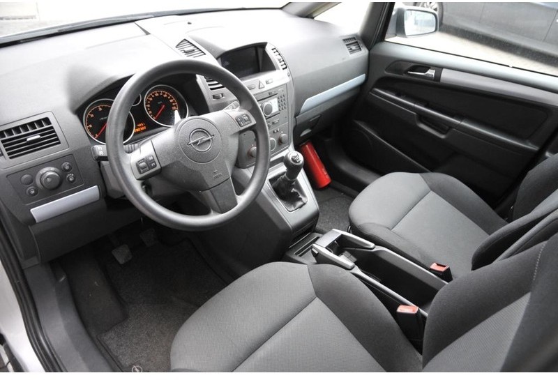 Opel Zafira - Osobní auto: obrázek 5 Opel Zafira - Osobní auto: obrázek 5