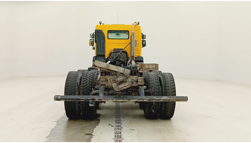 Renault Kerax 410 DXi - 8x4 - Podvozek s kabinou: obrázek 5 Renault Kerax 410 DXi - 8x4 - Podvozek s kabinou: obrázek 5