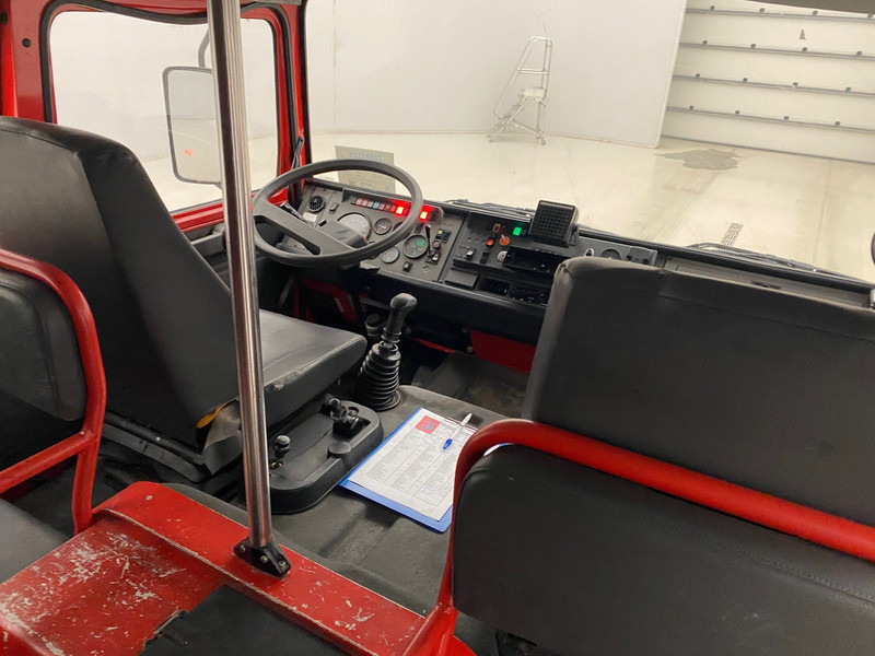 Renault M 210 - Hasičský vůz: obrázek 5 Renault M 210 - Hasičský vůz: obrázek 5