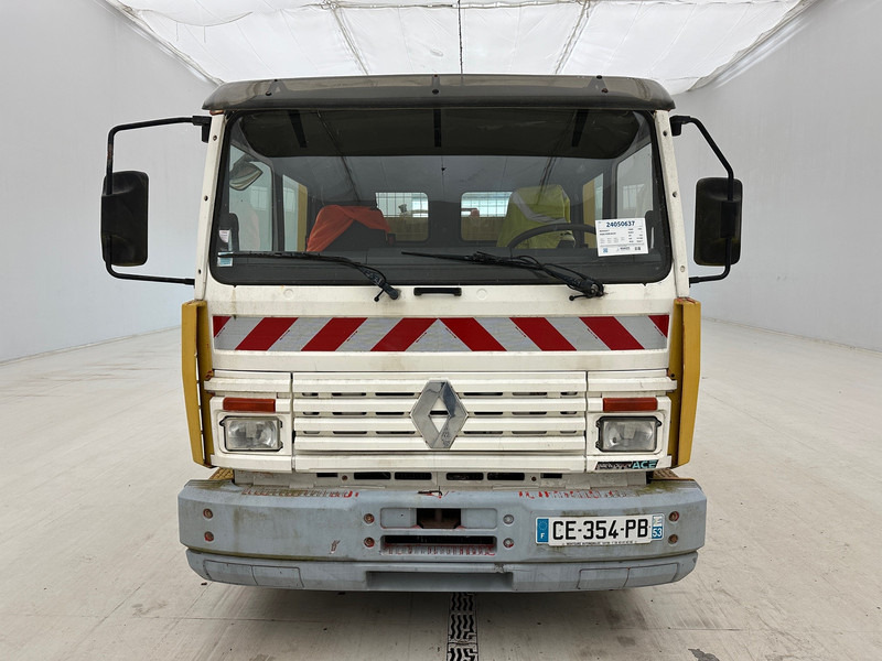 Renault Midliner 230 - Přepravník automobilů: obrázek 2 Renault Midliner 230 - Přepravník automobilů: obrázek 2