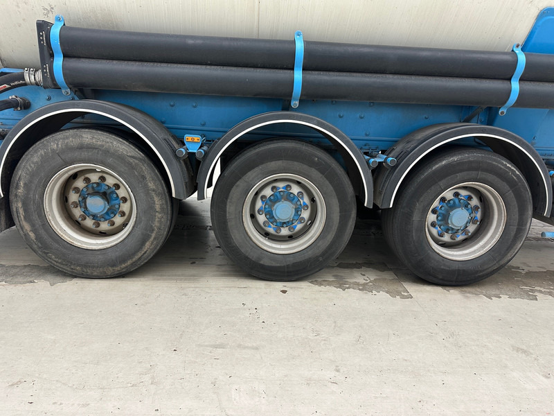 Cisternový návěs SPITZER Kip bulk 52000L: obrázek 8