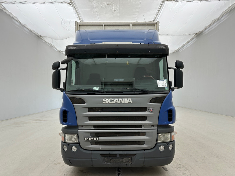 Scania P230 - Plachtový nákladní auto: obrázek 2 Scania P230 - Plachtový nákladní auto: obrázek 2