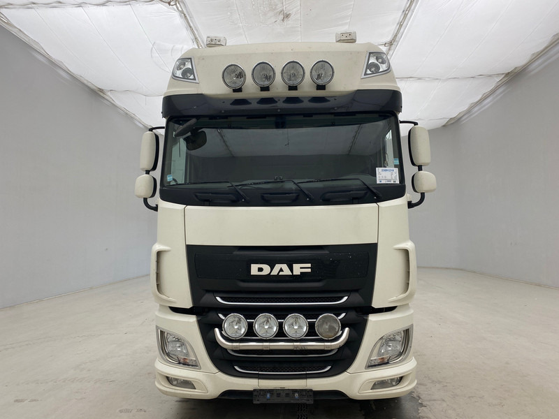 DAF XF 460 Super Space Cab* - Tahač: obrázek 2 DAF XF 460 Super Space Cab* - Tahač: obrázek 2
