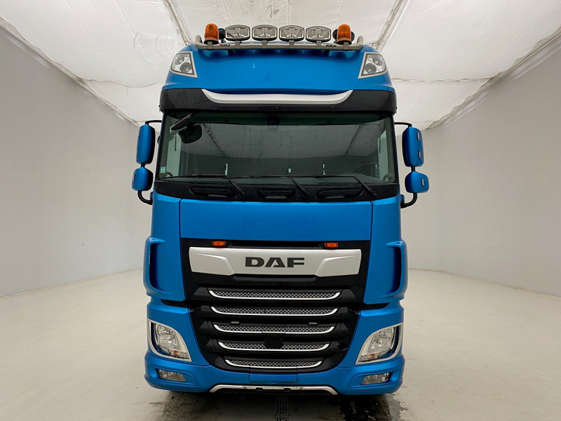 DAF XF 530 Super Space Cab - Tahač: obrázek 2 DAF XF 530 Super Space Cab - Tahač: obrázek 2