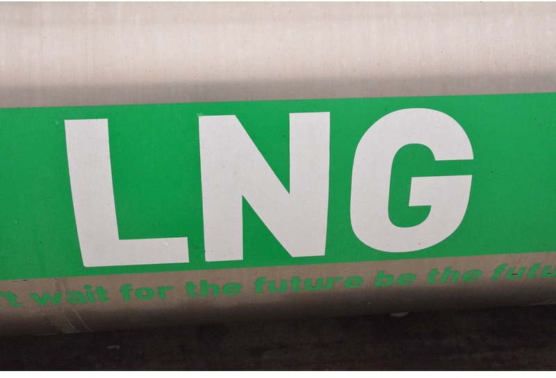 Tahač Iveco Stralis AS440S40 LNG Natural Power: obrázek 15