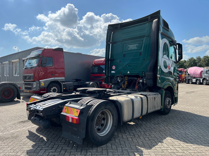 Mercedes-Benz Actros 1845 BigSpace - Tahač: obrázek 4 Mercedes-Benz Actros 1845 BigSpace - Tahač: obrázek 4