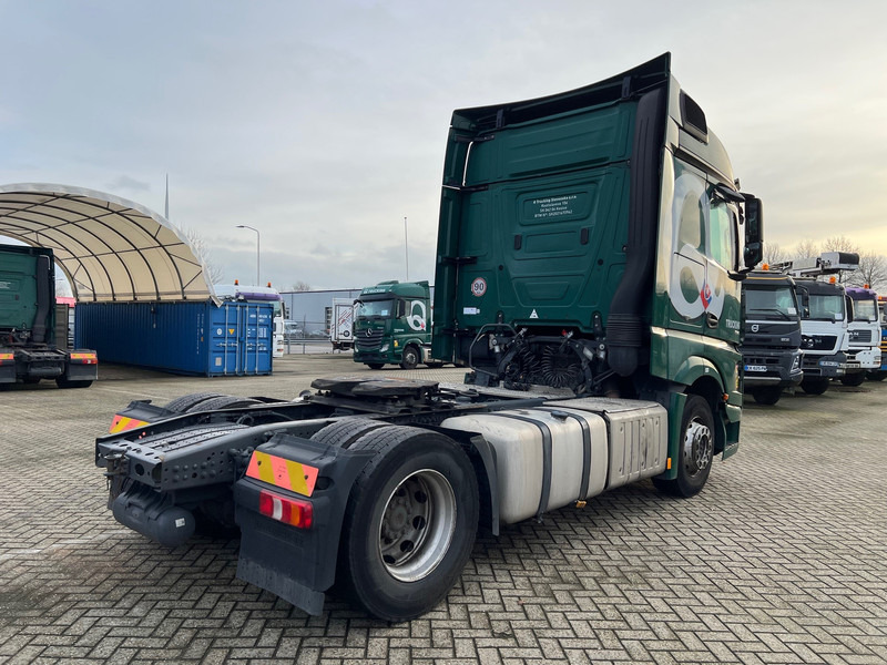 Mercedes-Benz Actros 1845 BigSpace - Tahač: obrázek 4 Mercedes-Benz Actros 1845 BigSpace - Tahač: obrázek 4
