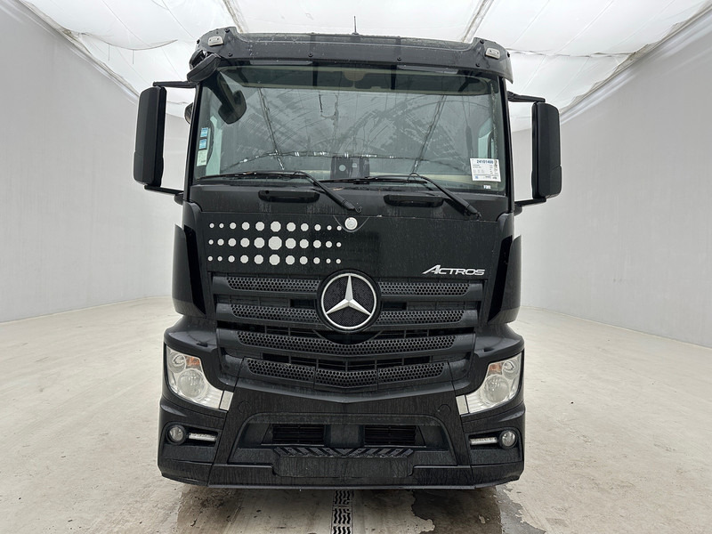 Mercedes-Benz Actros 1945 - Tahač: obrázek 2 Mercedes-Benz Actros 1945 - Tahač: obrázek 2