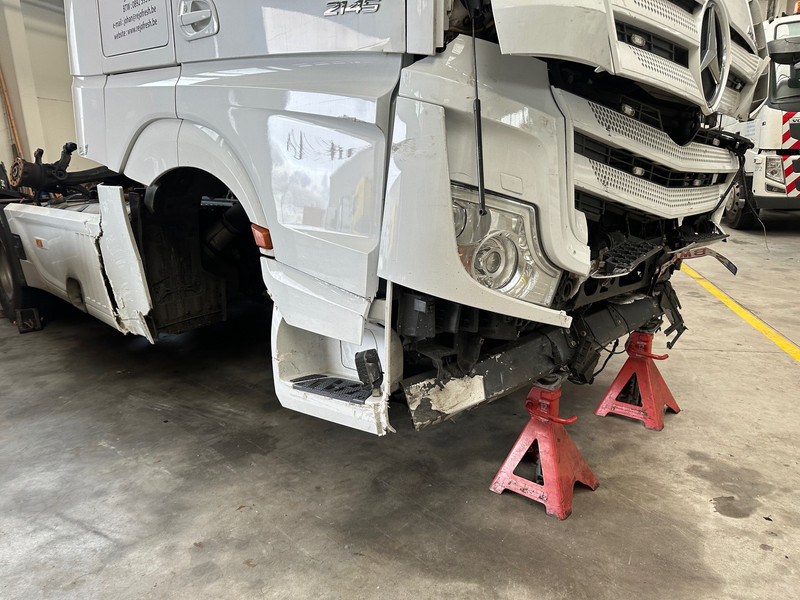 Mercedes-Benz Actros 2145 - Tahač: obrázek 3 Mercedes-Benz Actros 2145 - Tahač: obrázek 3