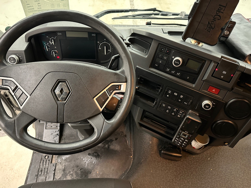 Tahač Renault T 460 - ADR: obrázek 11 Tahač Renault T 460 - ADR: obrázek 11