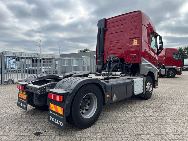 Volvo FH 420 Globetrotter - ADR - Tahač: obrázek 4 Volvo FH 420 Globetrotter - ADR - Tahač: obrázek 4