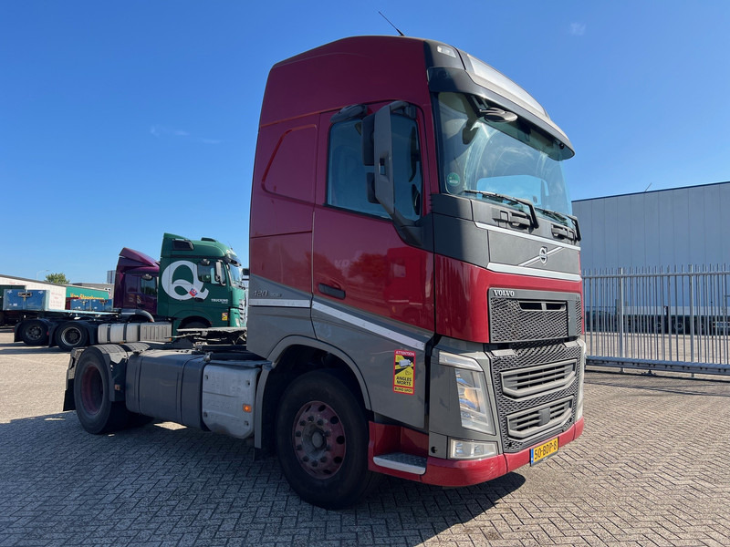 Volvo FH13.420 Globetrotter - ADR - Tahač: obrázek 3 Volvo FH13.420 Globetrotter - ADR - Tahač: obrázek 3